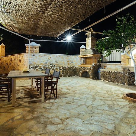Aristidis Country Villa-Anesis 카밀라리 외부 사진